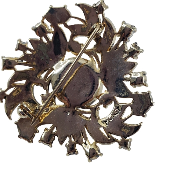 Vintage Monet Brooch Faux Pearls Cream Enamel Rhinestones Burst  A0242 -Q6 - Picture 10 of 12